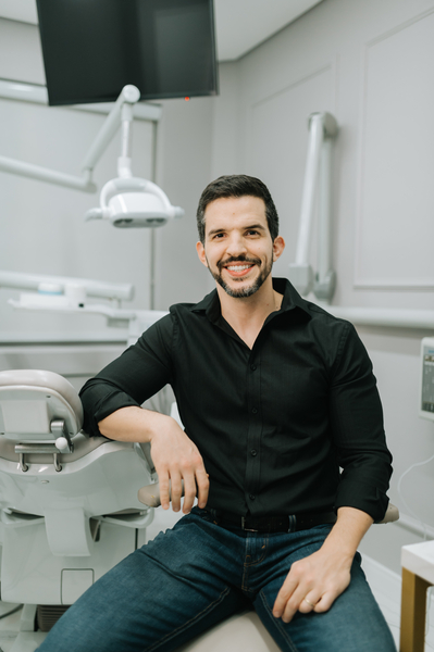 Foto da capa de Mareth Consultório Odontológico | Dentista na Vila Mariana | | Implante Dentário | Prótese Dentária | Clareamento dental